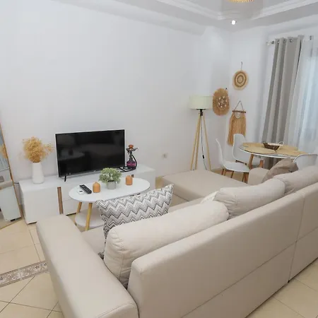 New Bazar Selvia Apartmán Tirana