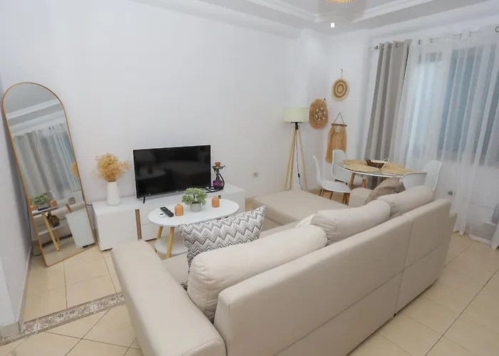 New Bazar Selvia Apartamento Tirana